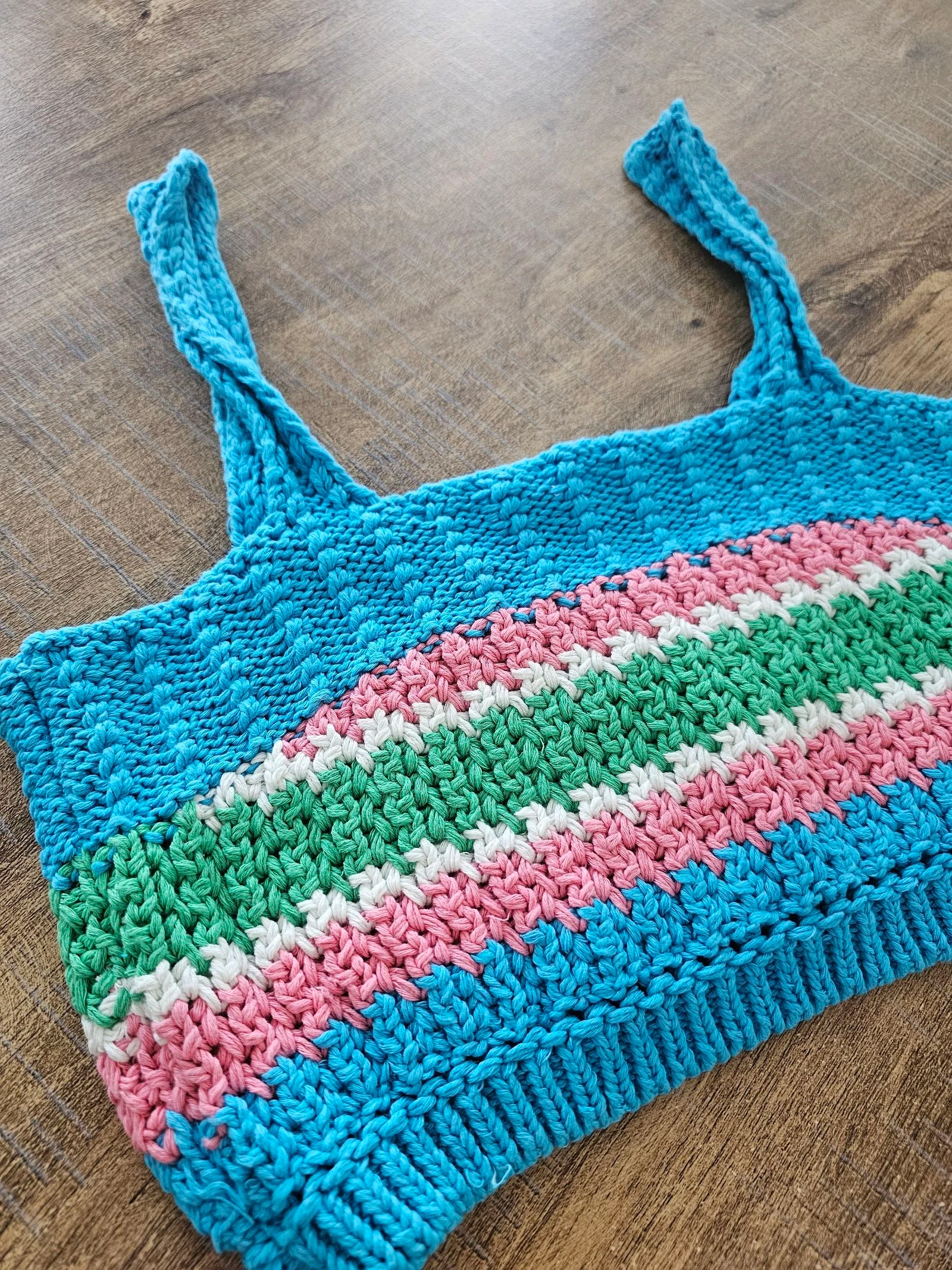 Crop top en crochet Zara neuf - taille L